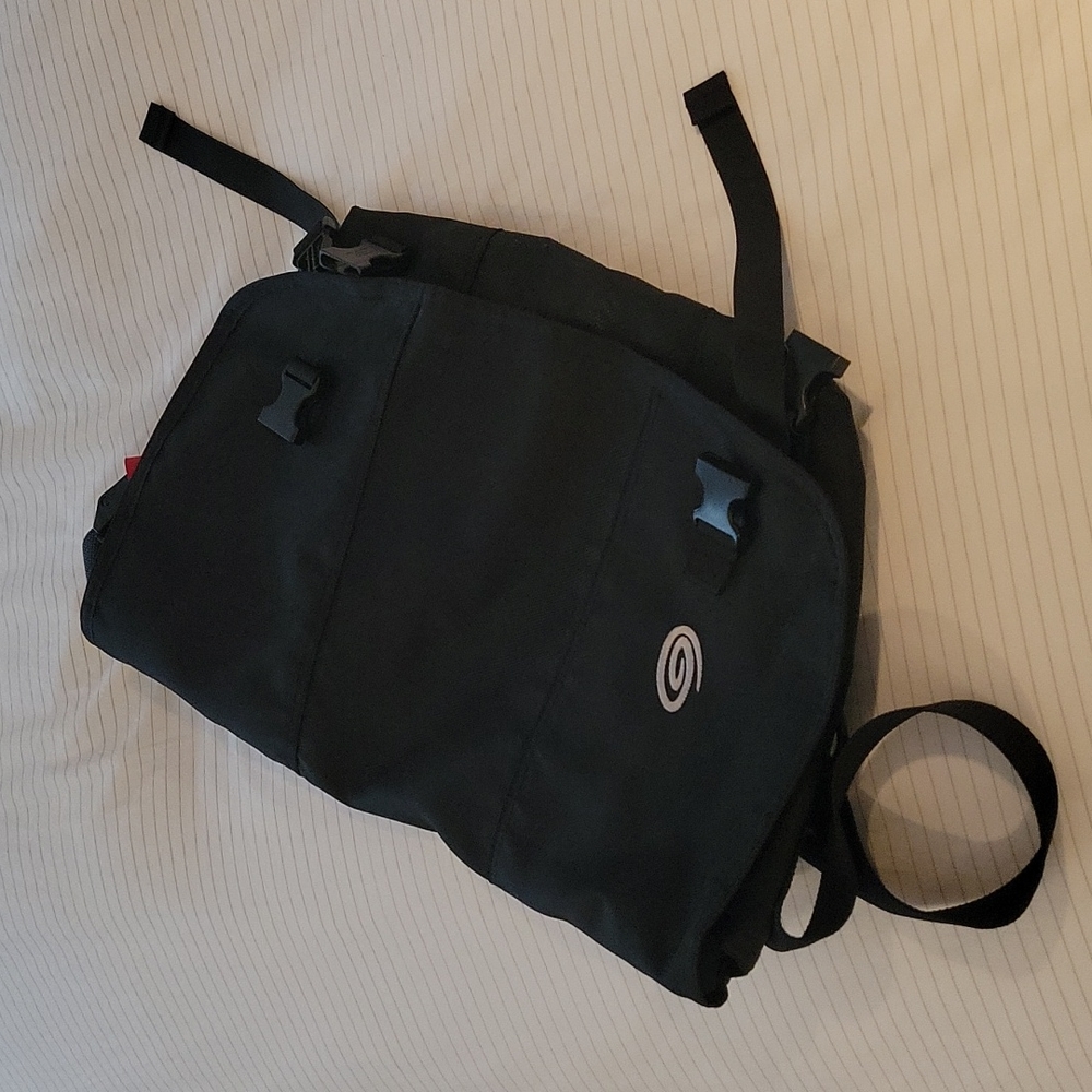 Timbuk2 crossbody bag